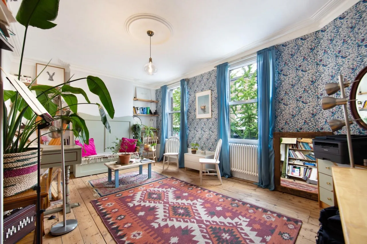 2 bed flat for sale — Vestry Road, London, SE5