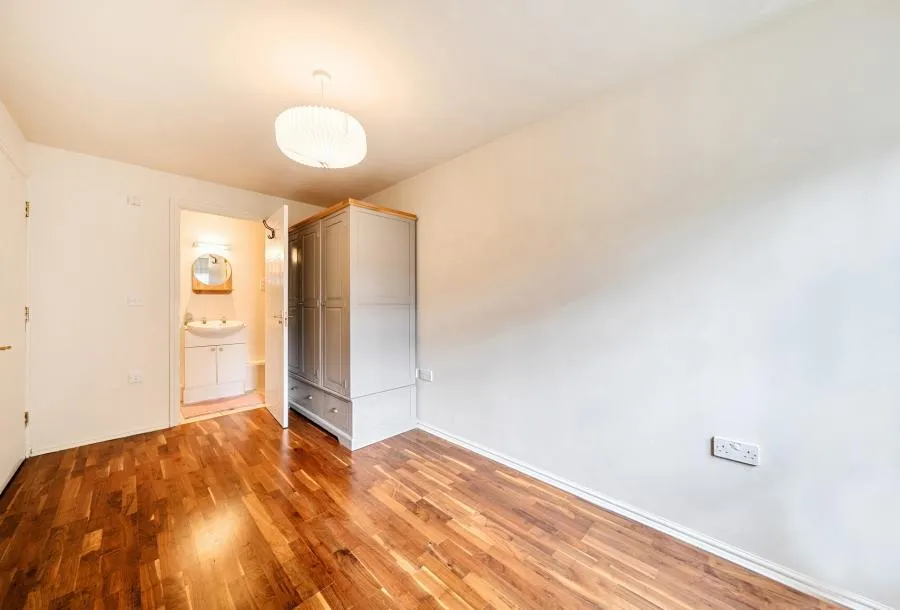 Gleneagle Road, London, SW16, photo 6