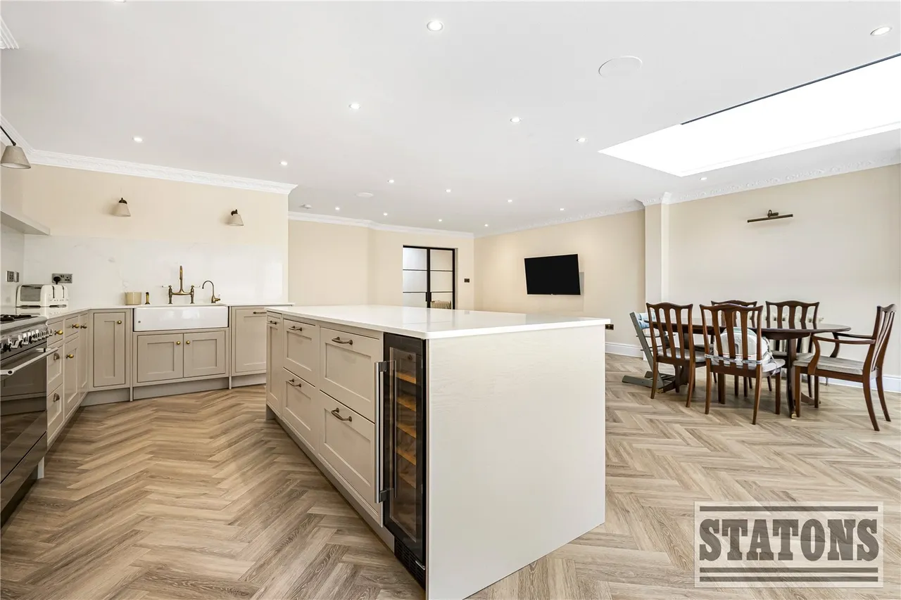 Prince George Avenue, London, N14, photo 9