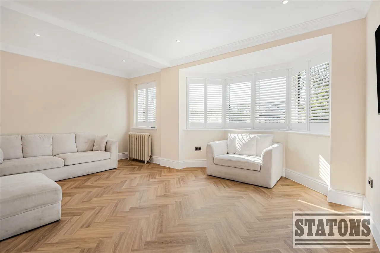 Prince George Avenue, London, N14, photo 11