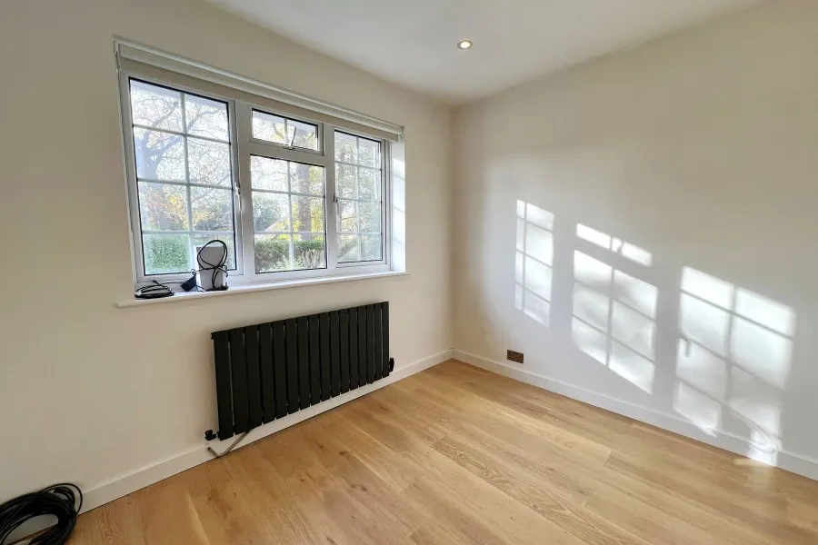 Crossacres, Woking, GU22, photo 10