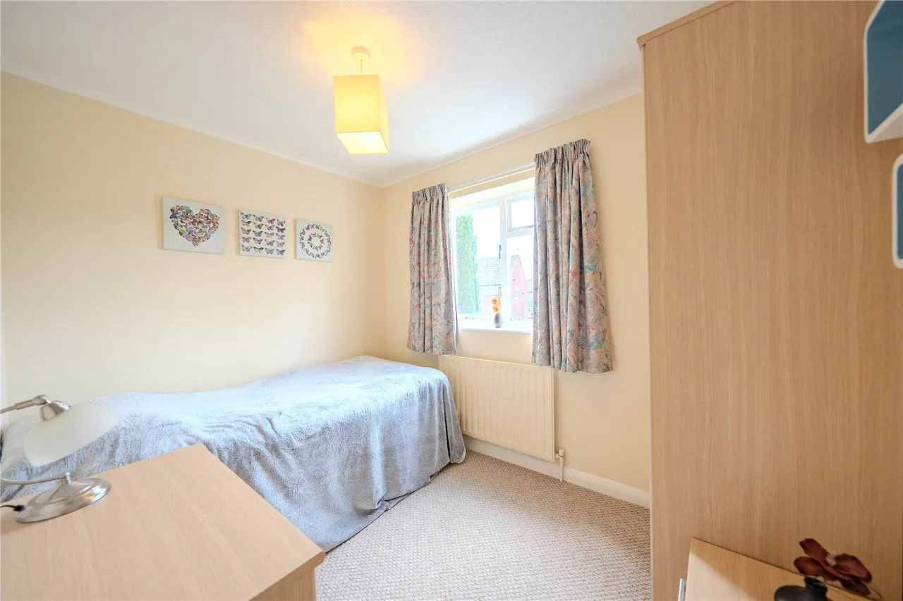 Wentworth Avenue, Leeds, LS17, photo 6