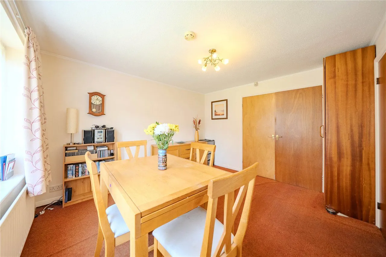 Wentworth Avenue, Leeds, LS17, photo 12