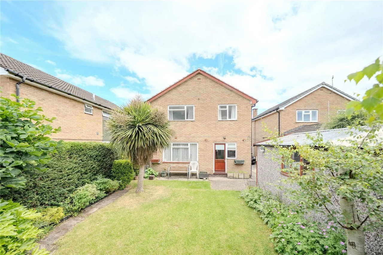 Wentworth Avenue, Leeds, LS17, photo 11