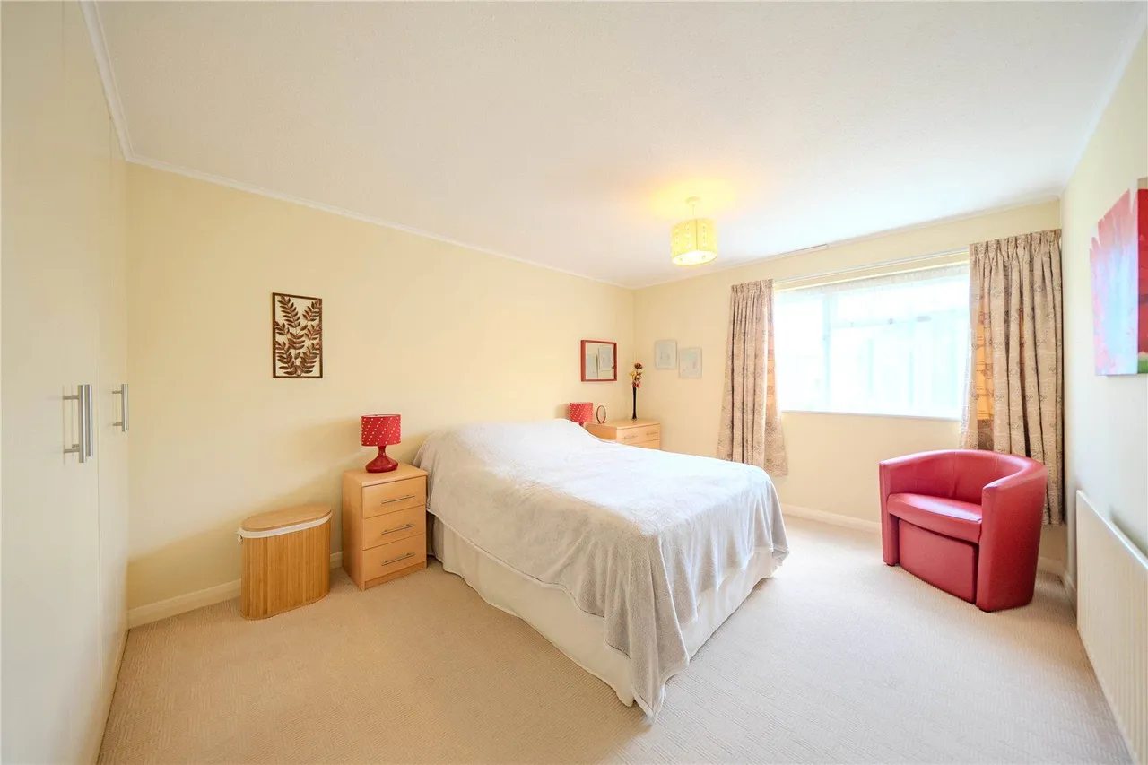 Wentworth Avenue, Leeds, LS17, photo 5
