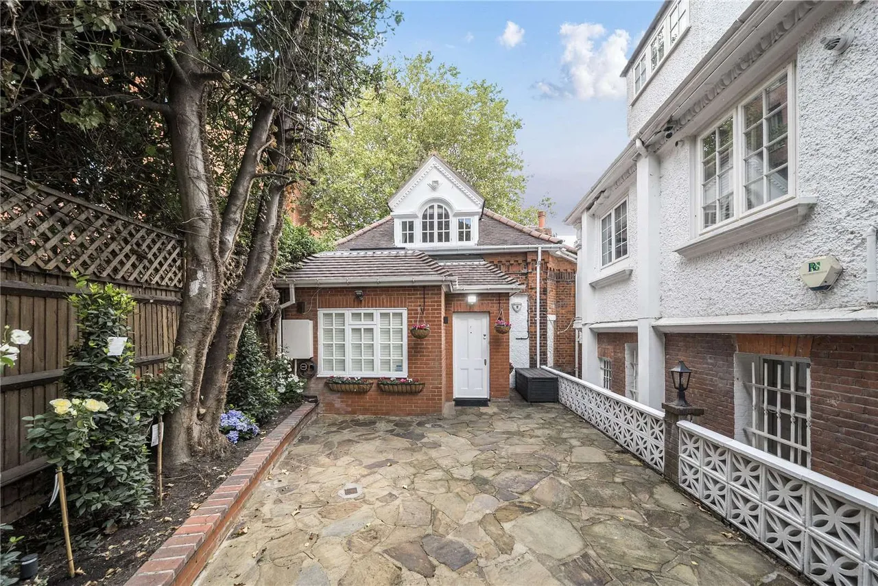 Kidderpore Avenue, London, NW3, photo 17