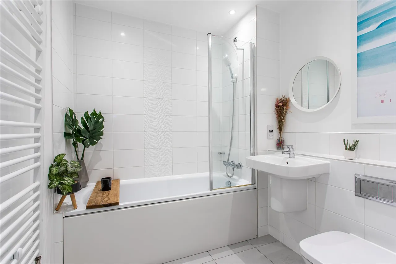 St. Clements Avenue, Mile End, photo 20