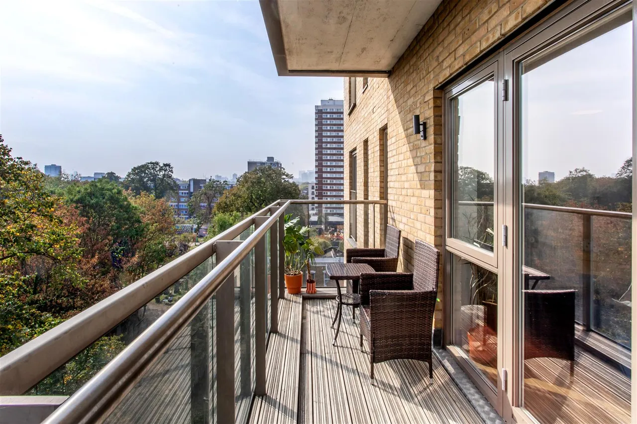 St. Clements Avenue, Mile End, photo 9