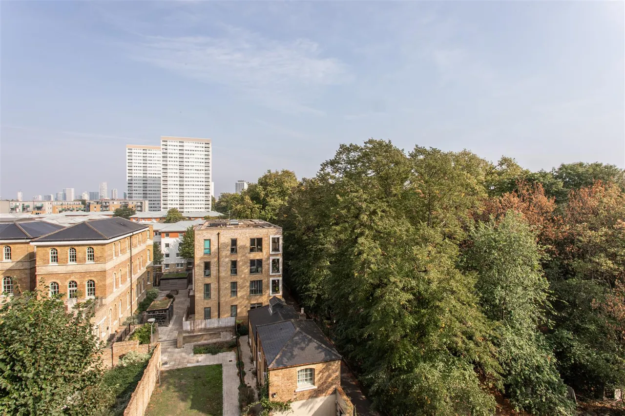 St. Clements Avenue, Mile End, photo 10