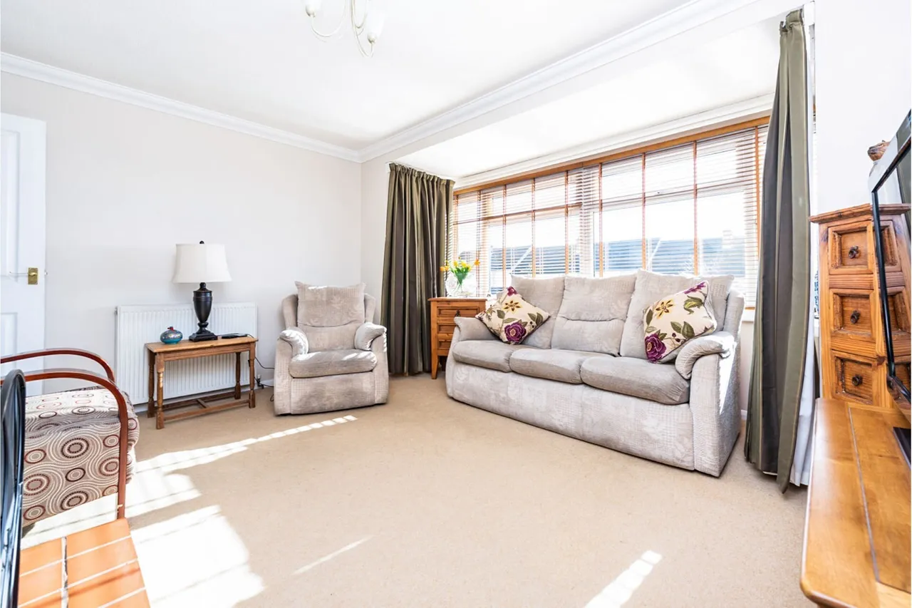 Grange Road, Romford, RM3, photo 3