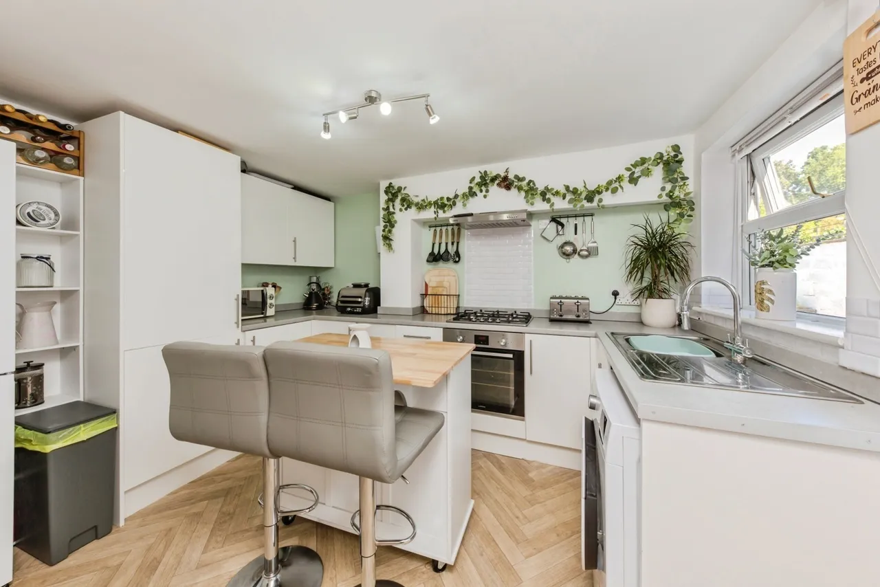 Nantwich Road, Audley, Stoke-on-Trent, Staffordshire, ST7, photo 5