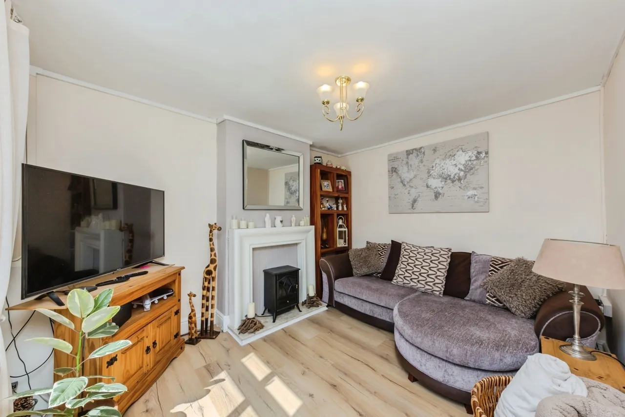 Nantwich Road, Audley, Stoke-on-Trent, Staffordshire, ST7, photo 4