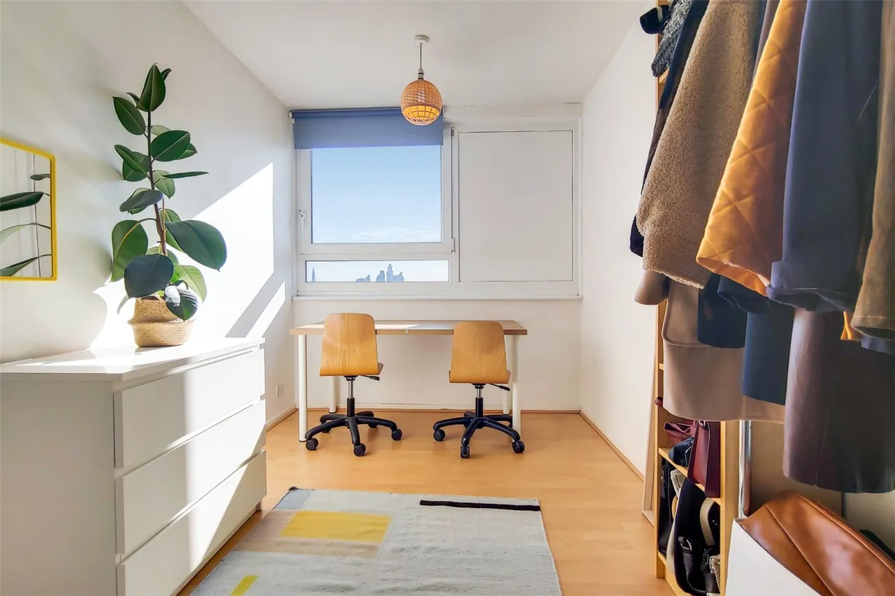 2 bed flat for sale — Daling Way, London, E3