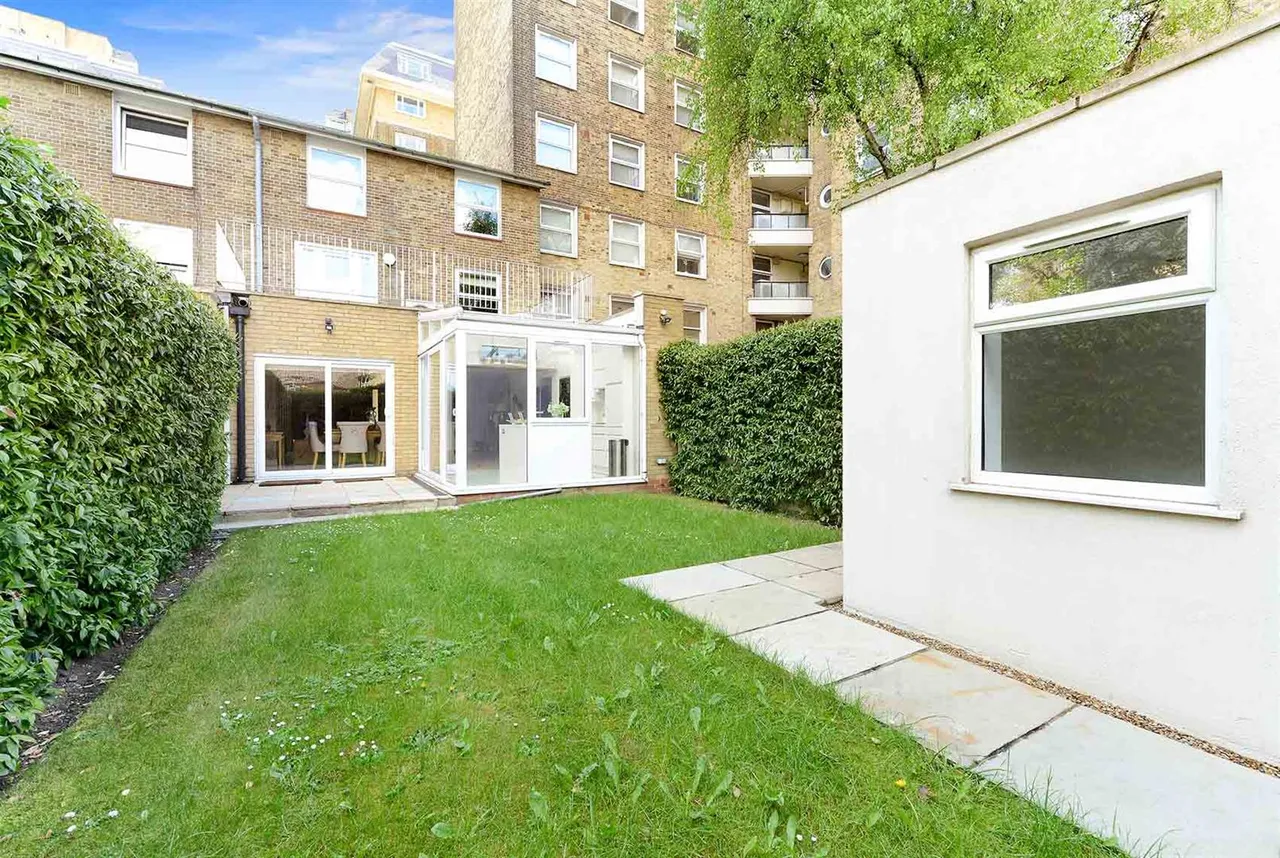 Court Close, St John's Wood Park, London, NW8 6NN, photo 5