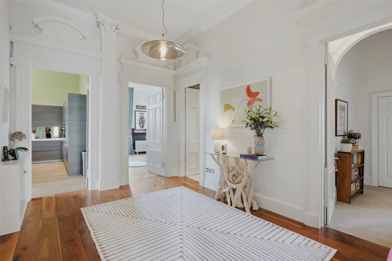 1/2 58 Cleveden Drive, Kelvinside, G12 0NX, photo 5