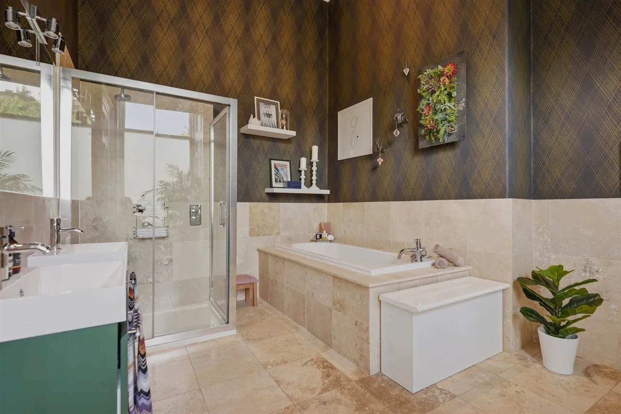 1/2 58 Cleveden Drive, Kelvinside, G12 0NX, photo 15