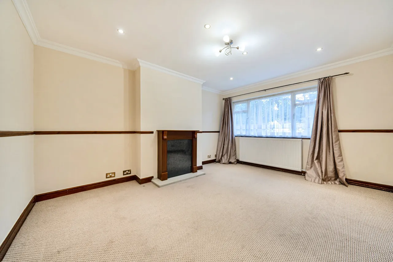 Hill Close, Stanmore, HA7, photo 2