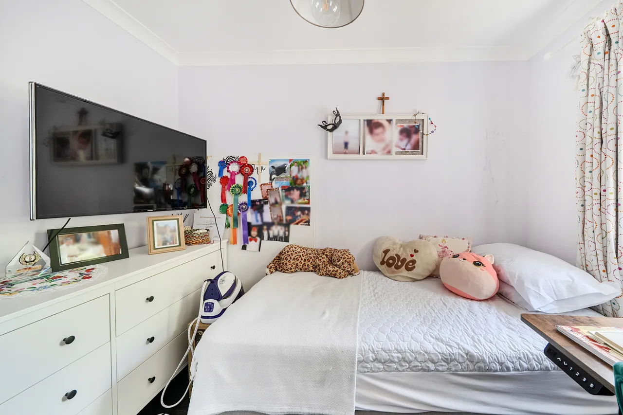 2 Ashbury Crescent, Guildford, photo 7