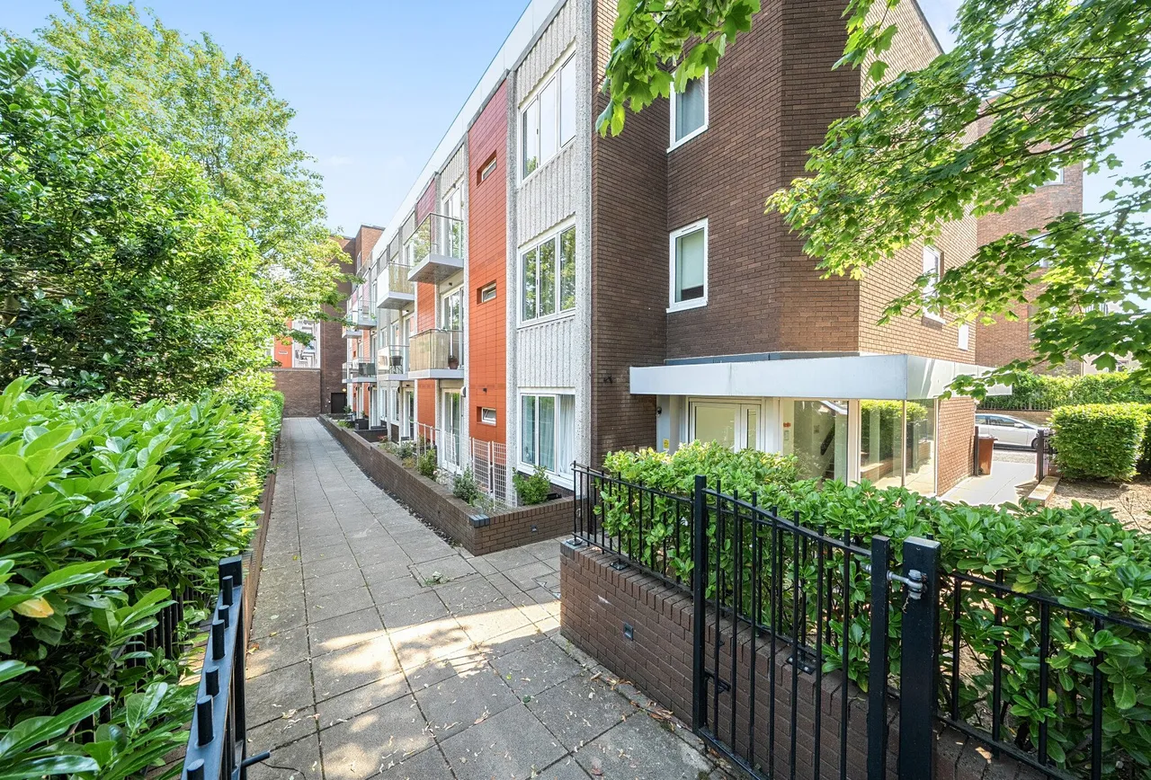 Knoll Rise, Orpington, BR6 0FD, photo 15