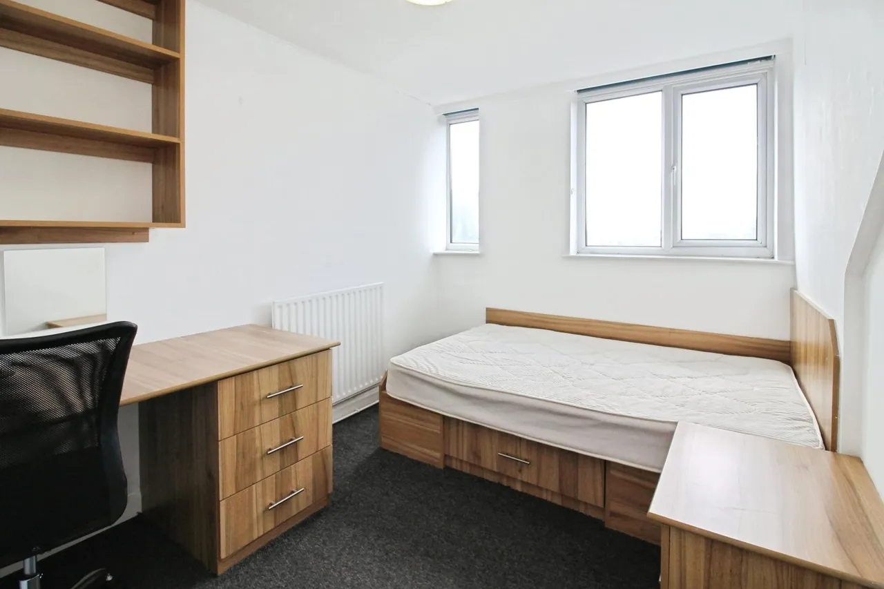 Kendal Lane, Leeds, LS3, photo 10