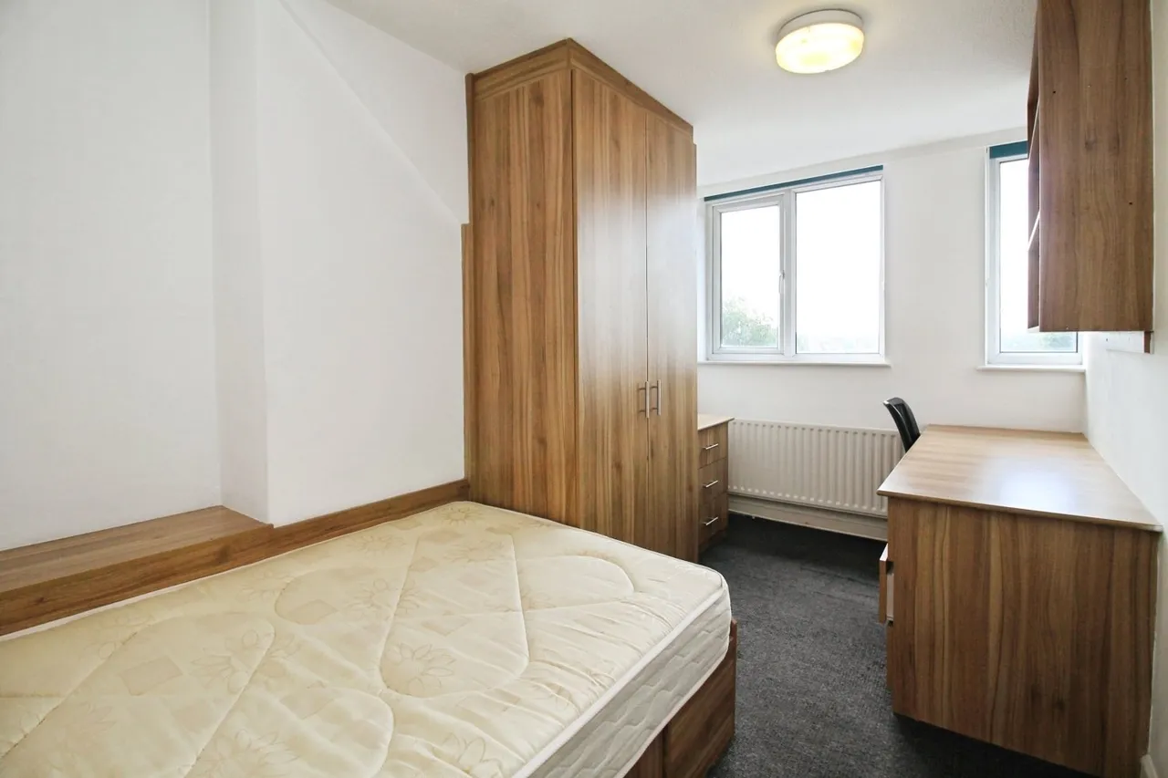 Kendal Lane, Leeds, LS3, photo 8