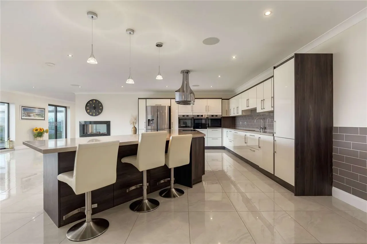 Brackenber House, Airth, Falkirk, Stirlingshire, FK2 8JG, photo 5