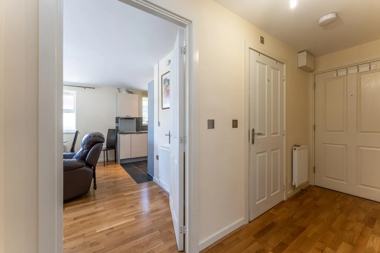 Coppetts Road, London, N10, photo 9
