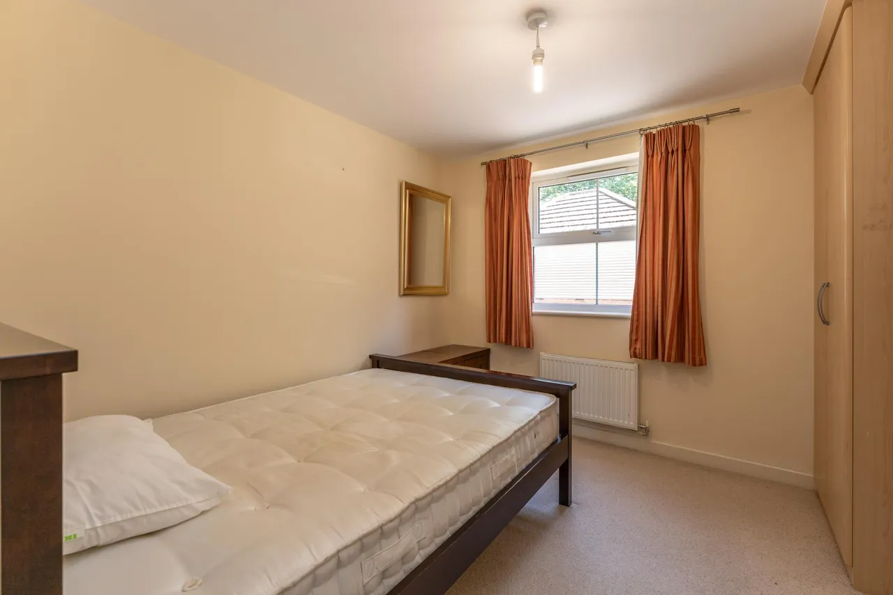 Coppetts Road, London, N10, photo 8
