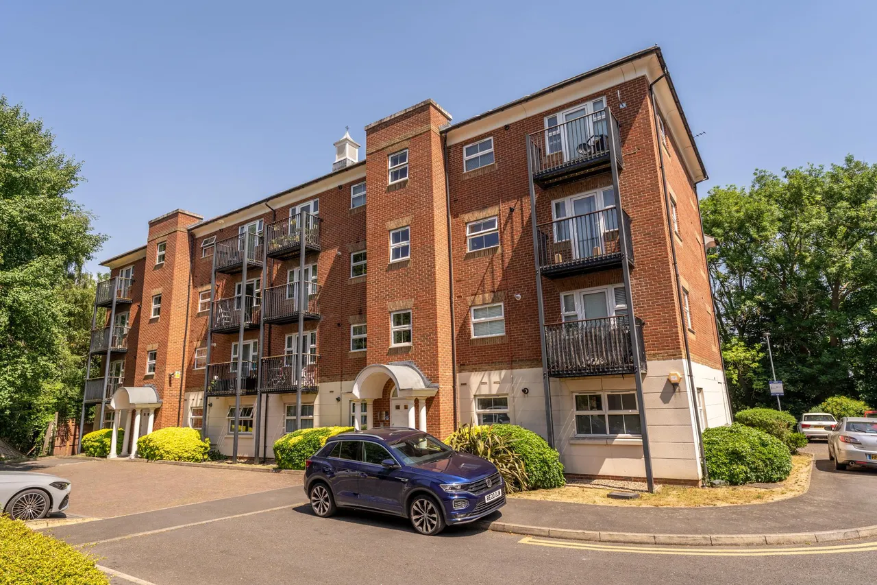 Coppetts Road, London, N10, photo 11