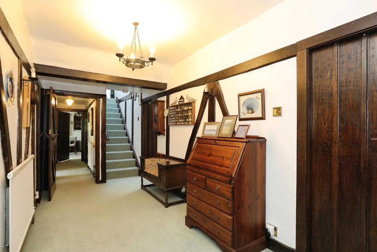 Domewood, Copthorne, RH10, photo 19