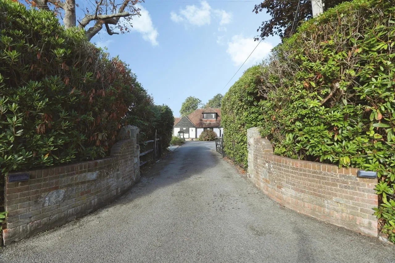 Domewood, Copthorne, RH10, photo 18