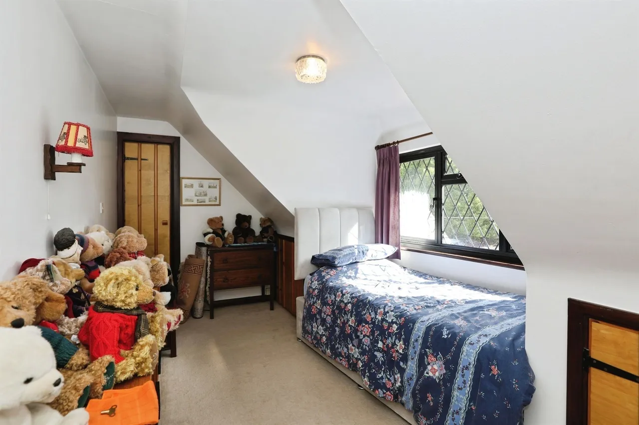 Domewood, Copthorne, RH10, photo 23