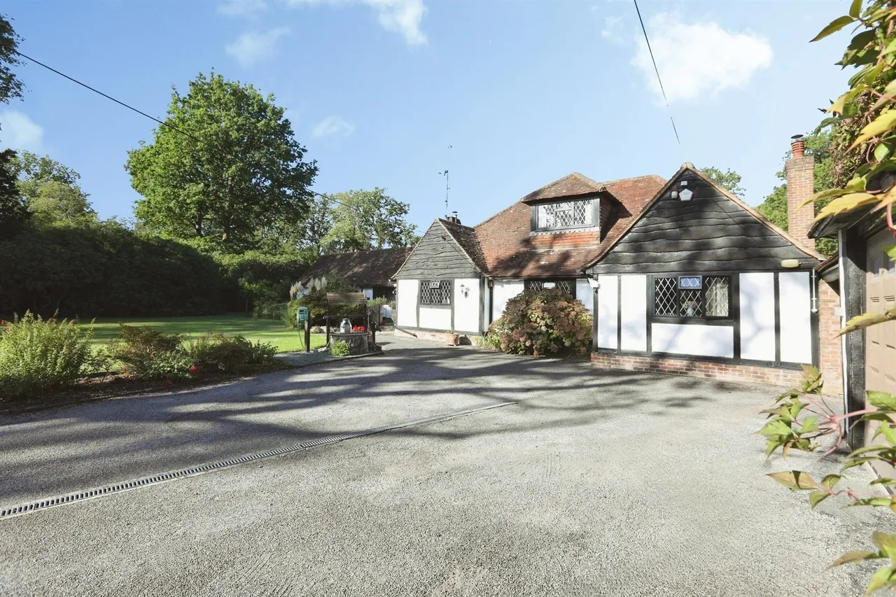 Domewood, Copthorne, RH10, photo 10