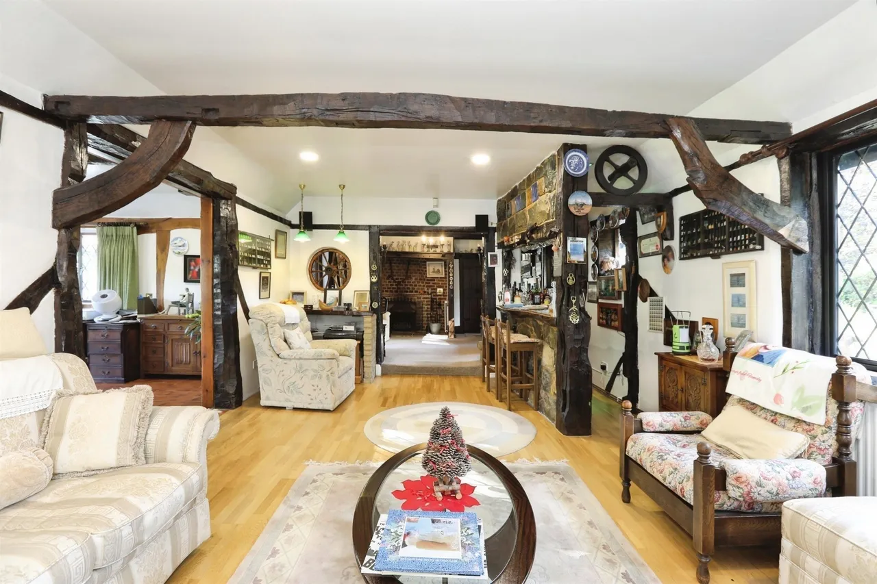 Domewood, Copthorne, RH10, photo 7