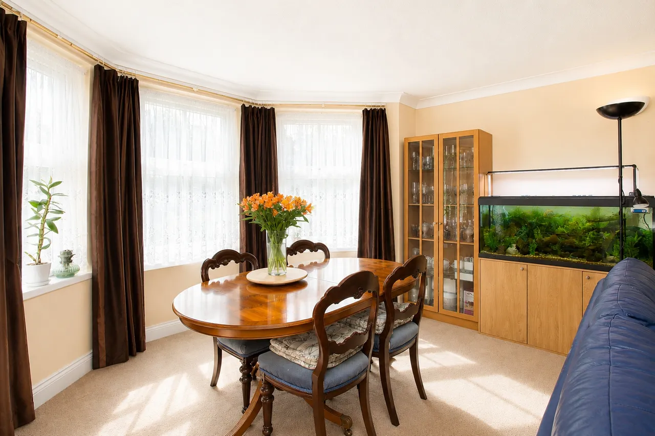 Earls Avenue, Folkestone, CT20, photo 4