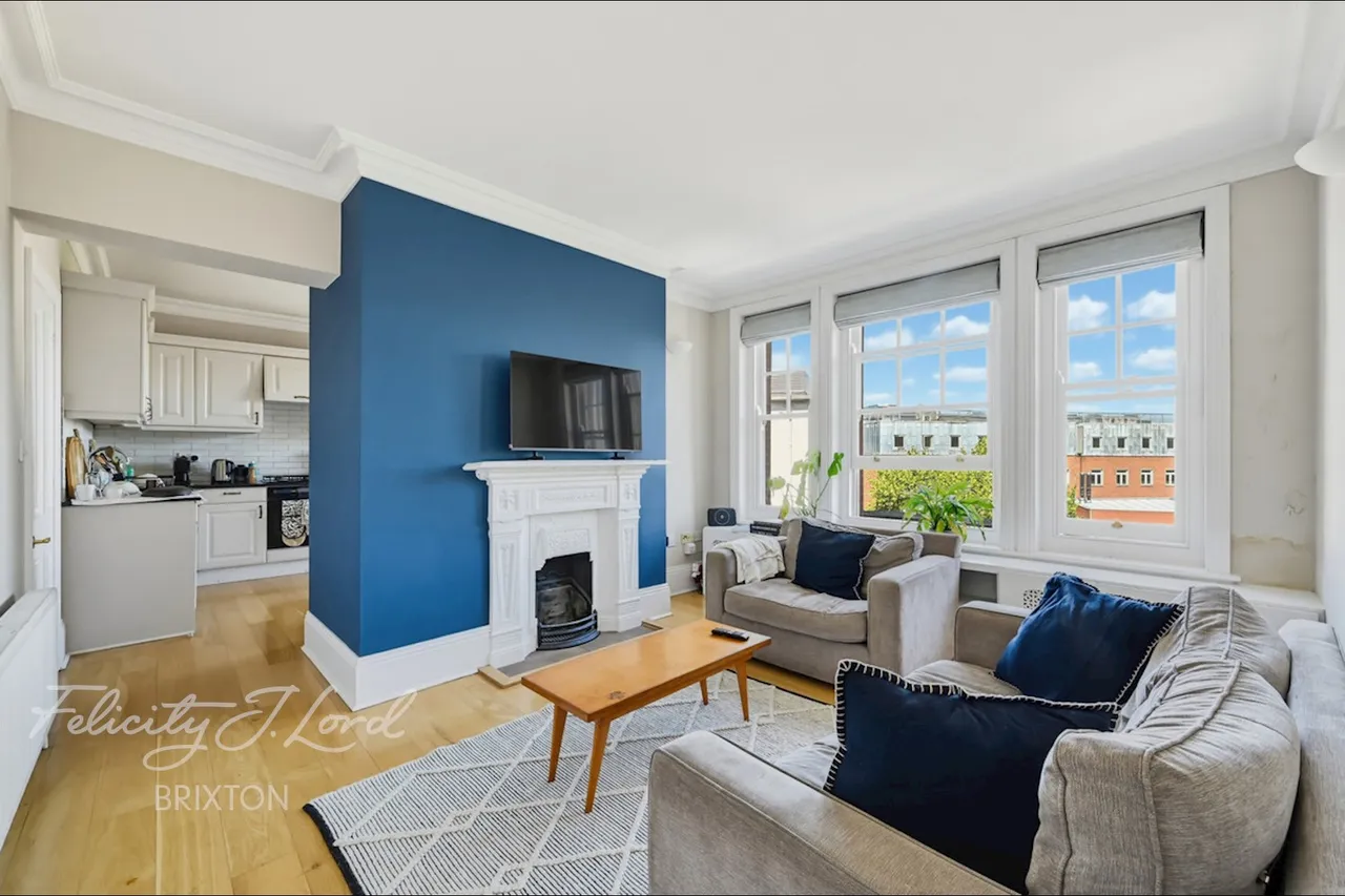 Canterbury Crescent, London, photo 5