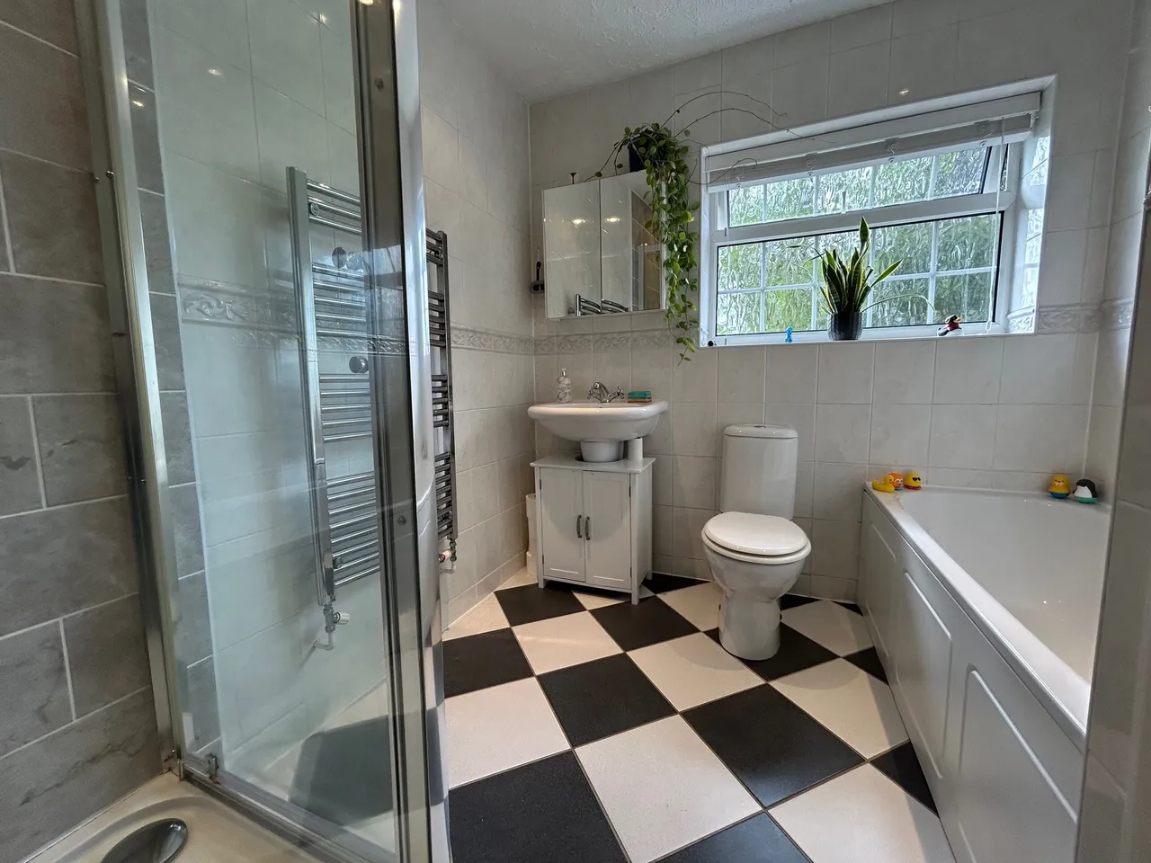 Montacute Close, Farnborough, GU14 7HG, photo 9