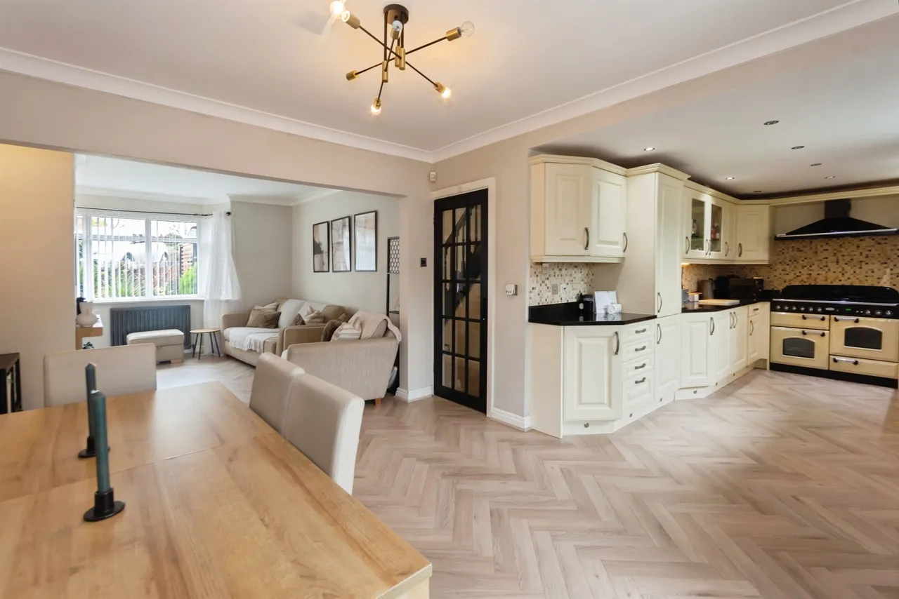 Conway Avenue, Oldbury, B68, photo 8