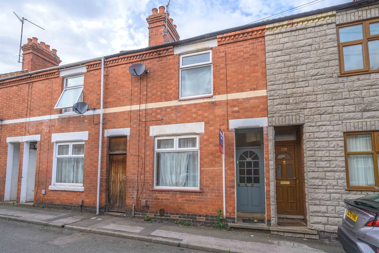 2 bed house for sale, Havelock Street, Kettering, NN16
