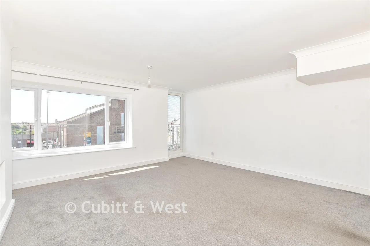 Highland Road, Southsea, PO4, photo 6