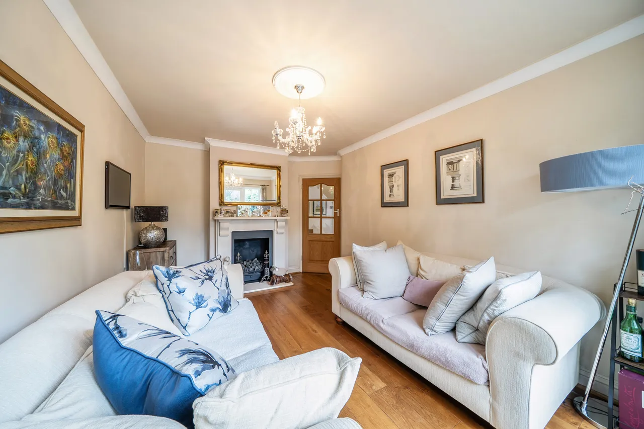 Howletts Lane, Ruislip, HA4, photo 5