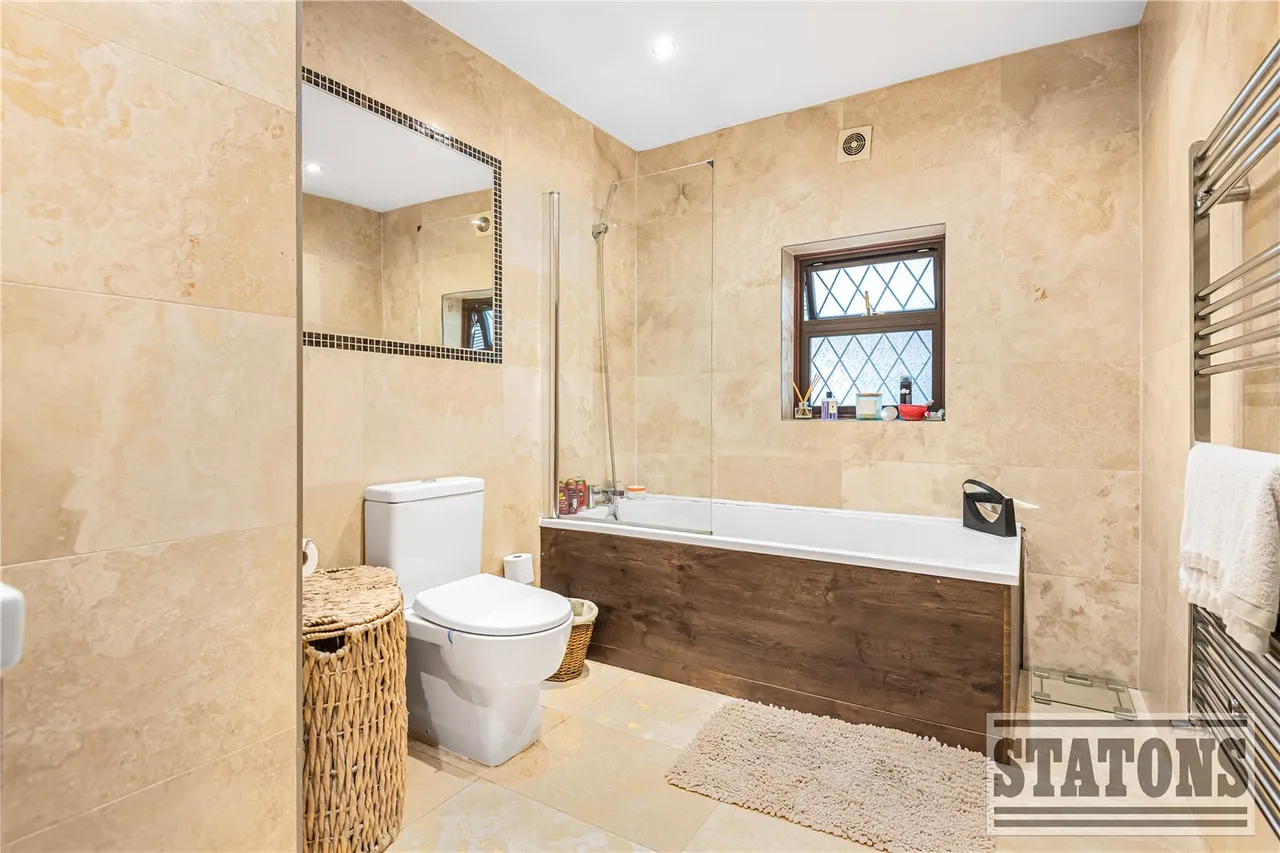 Waggon Road, Hadley Wood, EN4 0HL, photo 18