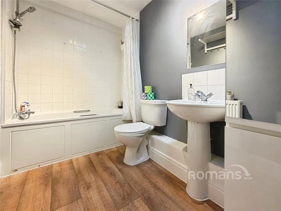 Keaver Drive, Frimley, GU16, photo 10