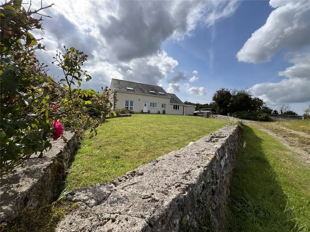 Brynteg, LL78, photo 6