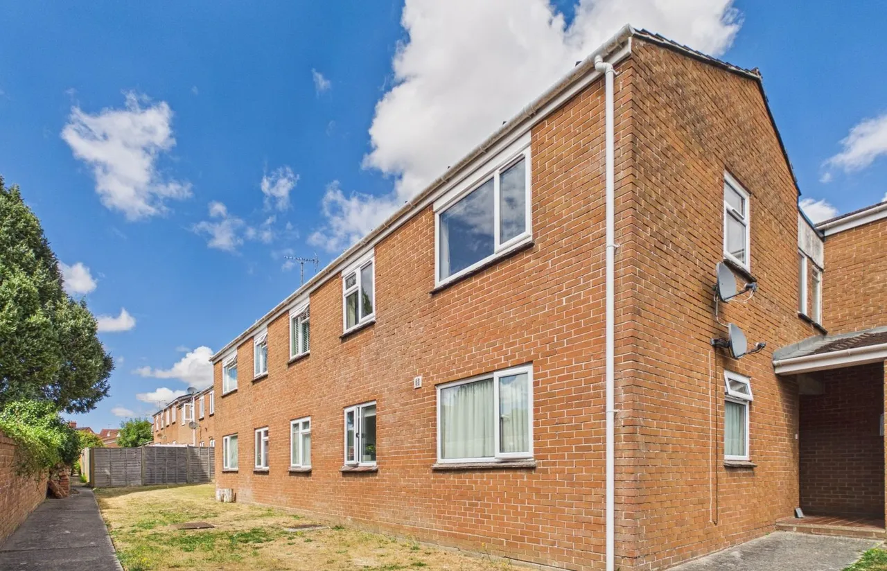 Rosebery Avenue, Yeovil, BA21, photo 8