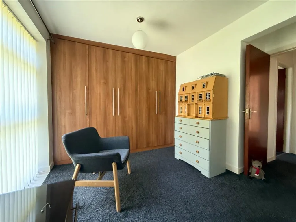 Aigburth Road, Liverpool, L17, photo 8