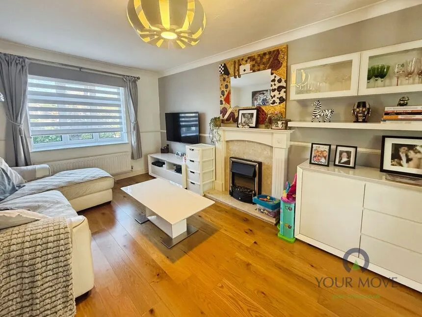 Mansion Drive, DY4, photo 4