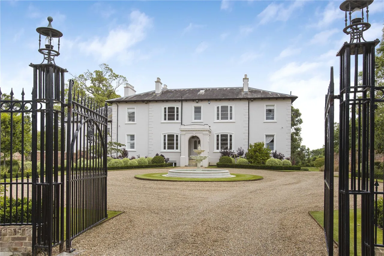 Coopers Lane, Northaw, Hertfordshire, EN6 4NG, photo 2
