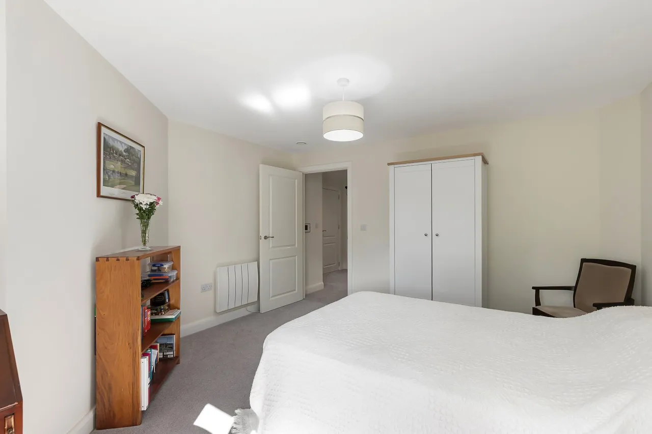Bradford Road, Menston, LS29, photo 8