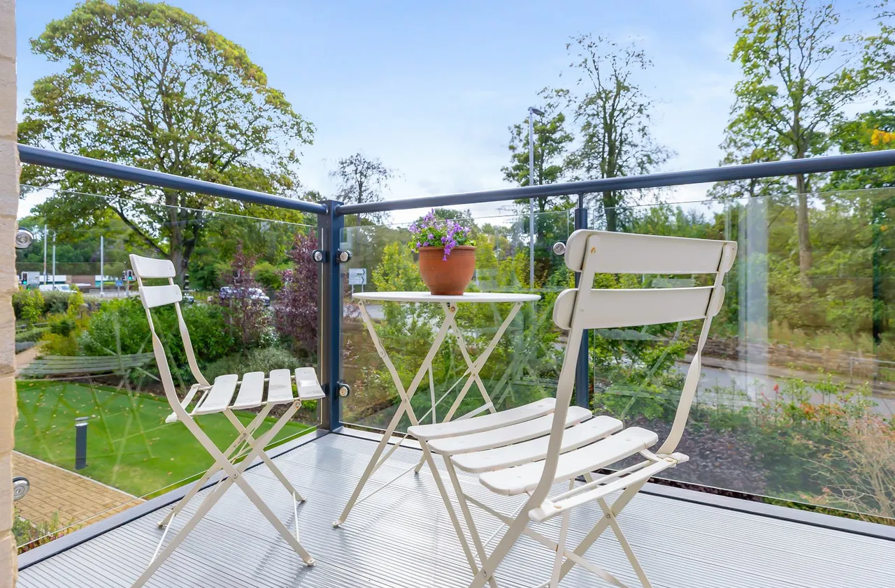 Bradford Road, Menston, LS29, photo 14